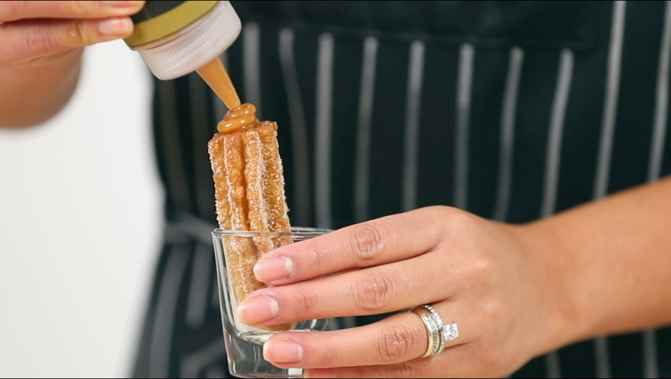 Dulce De Leche Filling in Action